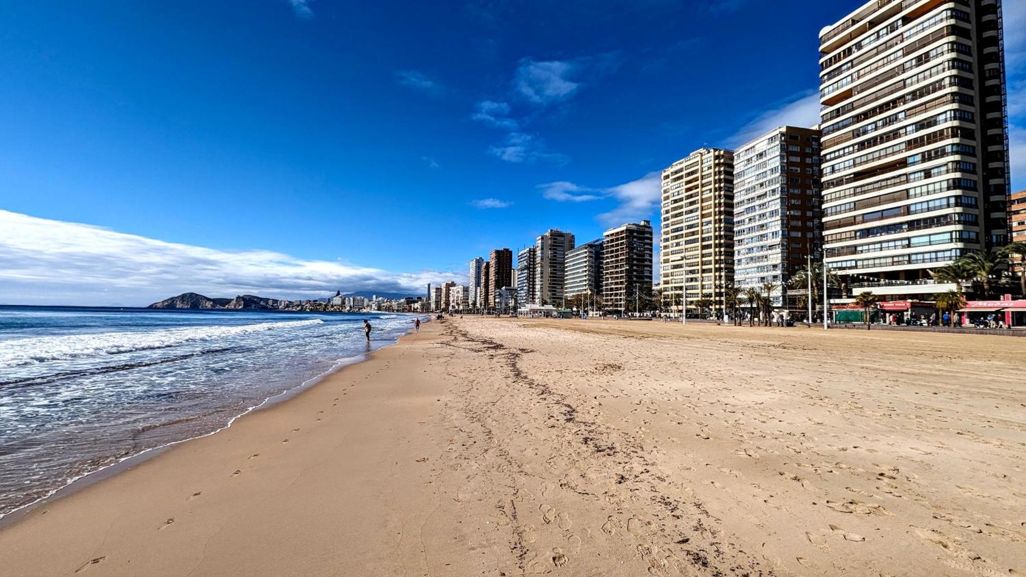 Las Arenas Sea Front Apartments Benidorm Exterior photo