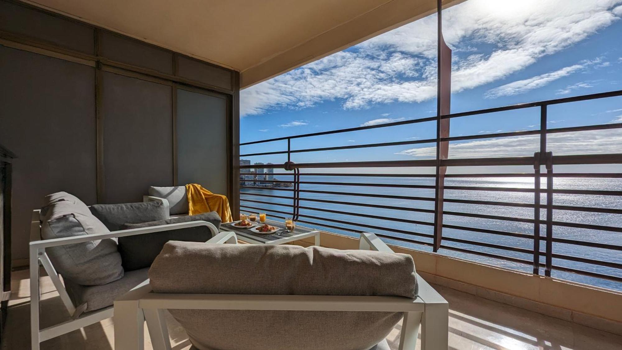 Las Arenas Sea Front Apartments Benidorm Exterior photo